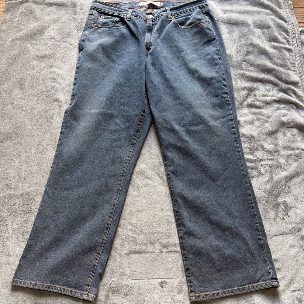 Levis 550 Womens Jeans Size 20 Short Relaxed Bootcut Medium Wash Denim Pockets